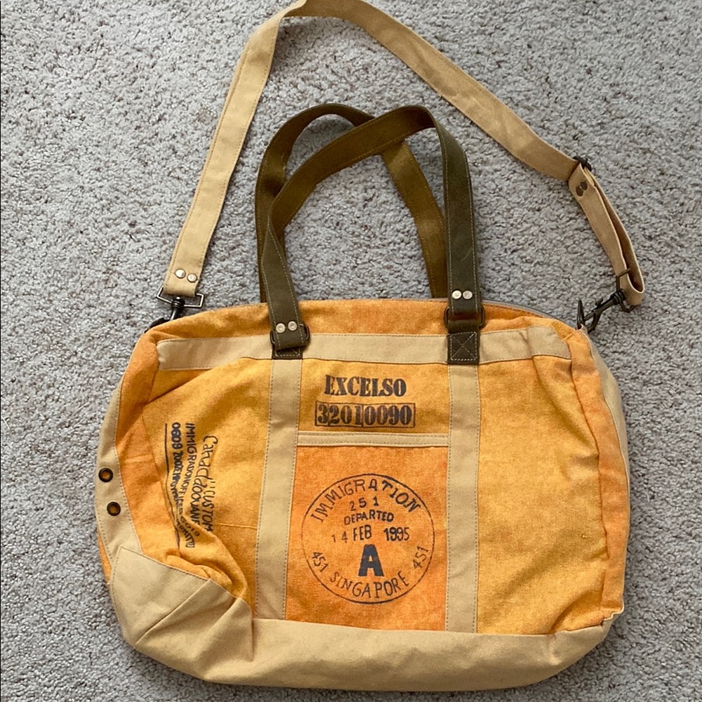 The Barrel Shack Excelso Bag. NWOT.